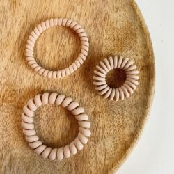 Sterke Siliconen Haarwokkels (set van 3), haaraccessoire, haaraccessoires webshop, online shop, bruidssieraden, haarsieraden bruid, haarsieraad, anisa bieze hairstyling, scrunchies, the hair & makeup room, mooie,