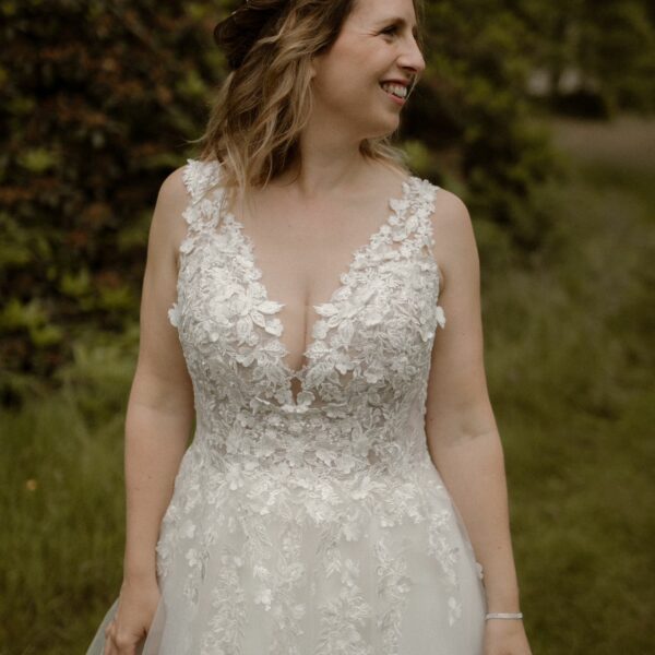Bruiloft Apeldoorn, trouwen, visagist, aan huis, kapper, hairstylist, visagiste, make-up, maeup, trouwmakeup, trouwvisagie, bruiloftsmakeup, trouwmakeup, bruiloftsvisagie, bruiloftvisagist, thamr, the hair and makeup room, haar makeup apeldoorn, trouwen in, gezocht