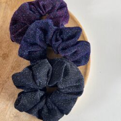 Scrunchie Chrissy M, haaraccessoire, haaraccessoires webshop, online shop, bruidssieraden, haarsieraden bruid, haarsieraad, anisa bieze hairstyling, scrunchies, the hair & makeup room, mooie,