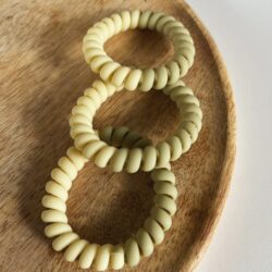 Retro Haarwokkels Siliconen set v 3 - CRPPD), haaraccessoire, haaraccessoires webshop, online shop, bruidssieraden, haarsieraden bruid, haarsieraad, anisa bieze hairstyling, scrunchies, the hair & makeup room, mooie,