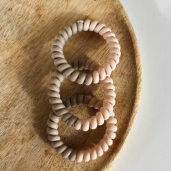 Retro Haarwokkels Siliconen set v 3 - CRPPD), haaraccessoire, haaraccessoires webshop, online shop, bruidssieraden, haarsieraden bruid, haarsieraad, anisa bieze hairstyling, scrunchies, the hair & makeup room, mooie,