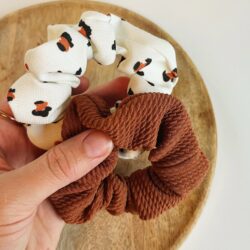 Scrunchies Duo Liza S, haaraccessoire, haaraccessoires webshop, online shop, bruidssieraden, haarsieraden bruid, haarsieraad, anisa bieze hairstyling, scrunchies, the hair & makeup room, mooie,