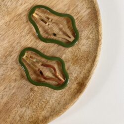 Sierlijke Haarclip Leonie, haaraccessoire, haaraccessoires webshop, online shop, bruidssieraden, haarsieraden bruid, haarsieraad, anisa bieze hairstyling, scrunchies, the hair & makeup room, mooie,