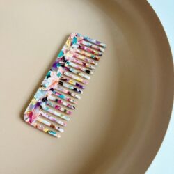 Wijde kam Nova, haarkam, grove kam, haaraccessoire, haaraccessoires webshop, online shop, bruidssieraden, haarsieraden bruid, haarsieraad, anisa bieze hairstyling, scrunchies, the hair & makeup room, mooie,