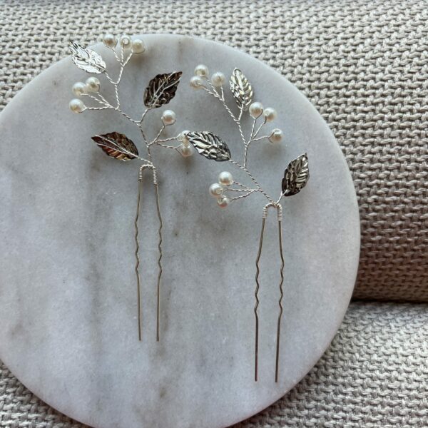zilveren boho haarspeld met parels, haarsieraden bruiloft, bruid, webshop haar accessoires, bruidssieraden, online kopen, shop, shoppen