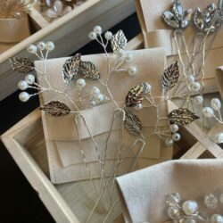 zilveren boho haarspeld met parels, haarsieraden bruiloft, bruid, webshop haar accessoires, bruidssieraden, online kopen, shop, shoppen