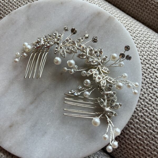 haarsieraad met steentjes en parels, haarsieraden bruiloft, bruid, webshop haar accessoires, bruidssieraden, online kopen, shop, shoppen