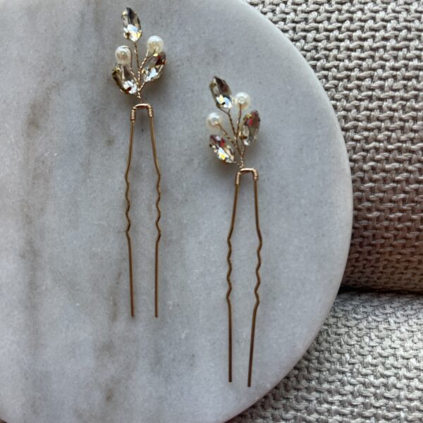 Haarsieraad met steentjes en parels, haarsieraden bruiloft, bruid, webshop haar accessoires, bruidssieraden, online kopen, shop, shoppen