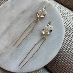 Haarsieraad met steentjes en parels, haarsieraden bruiloft, bruid, webshop haar accessoires, bruidssieraden, online kopen, shop, shoppen